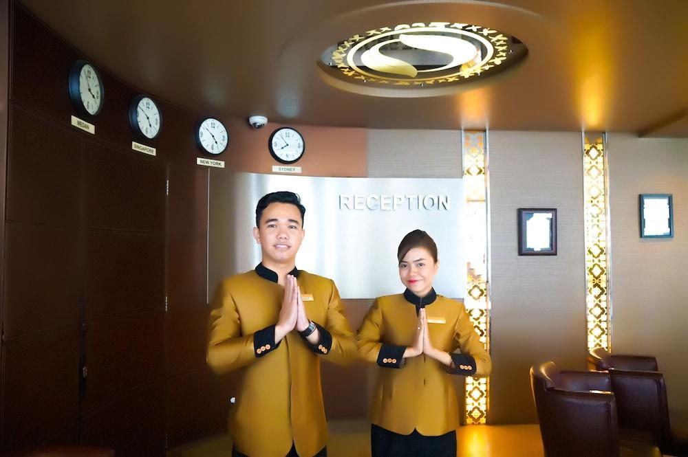 Hermes Palace Hotel Medan Exteriér fotografie