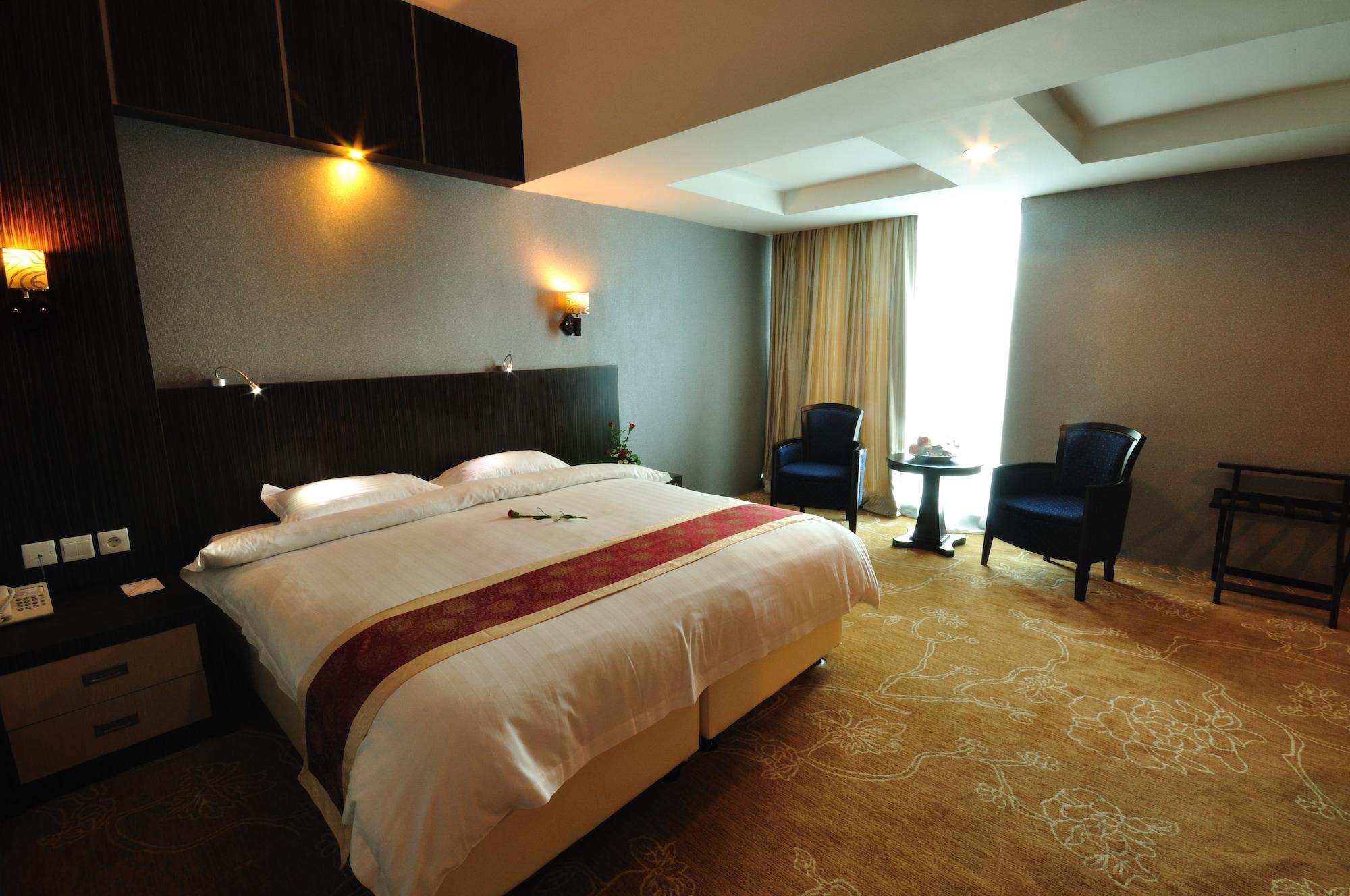 Hermes Palace Hotel Medan Exteriér fotografie