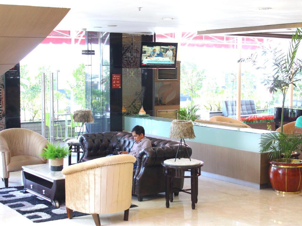 Hermes Palace Hotel Medan Exteriér fotografie