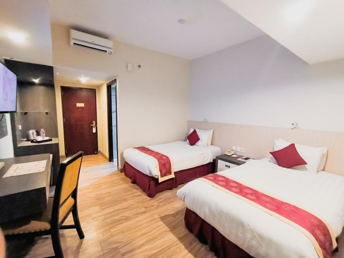 Hermes Palace Hotel Medan Exteriér fotografie
