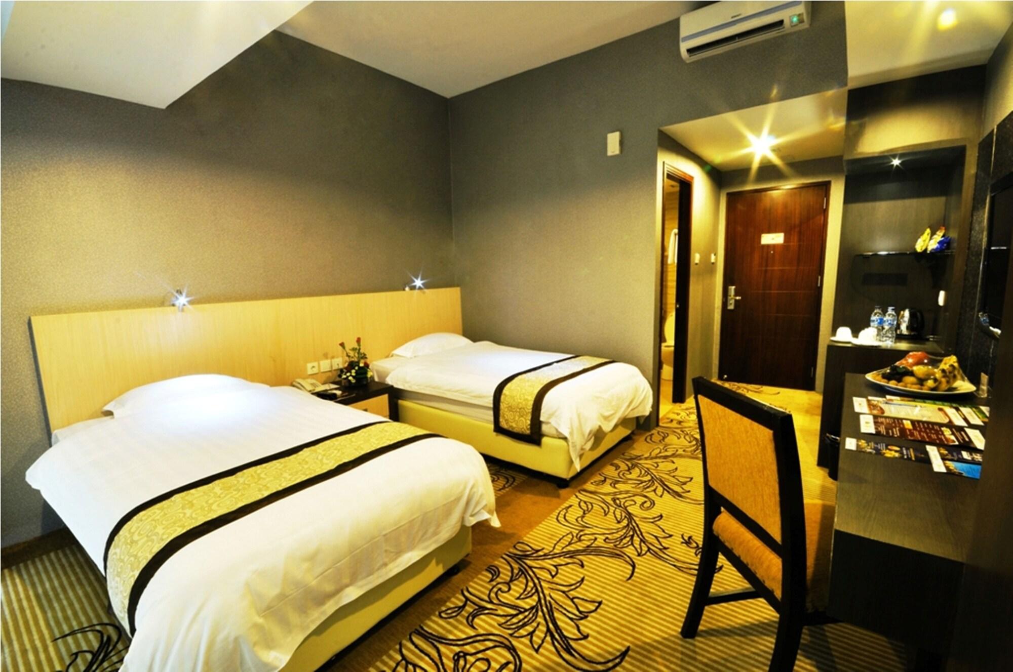 Hermes Palace Hotel Medan Exteriér fotografie