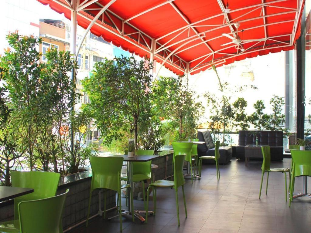 Hermes Palace Hotel Medan Exteriér fotografie